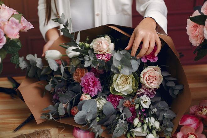 Pink and ivory bouquet of deep roses